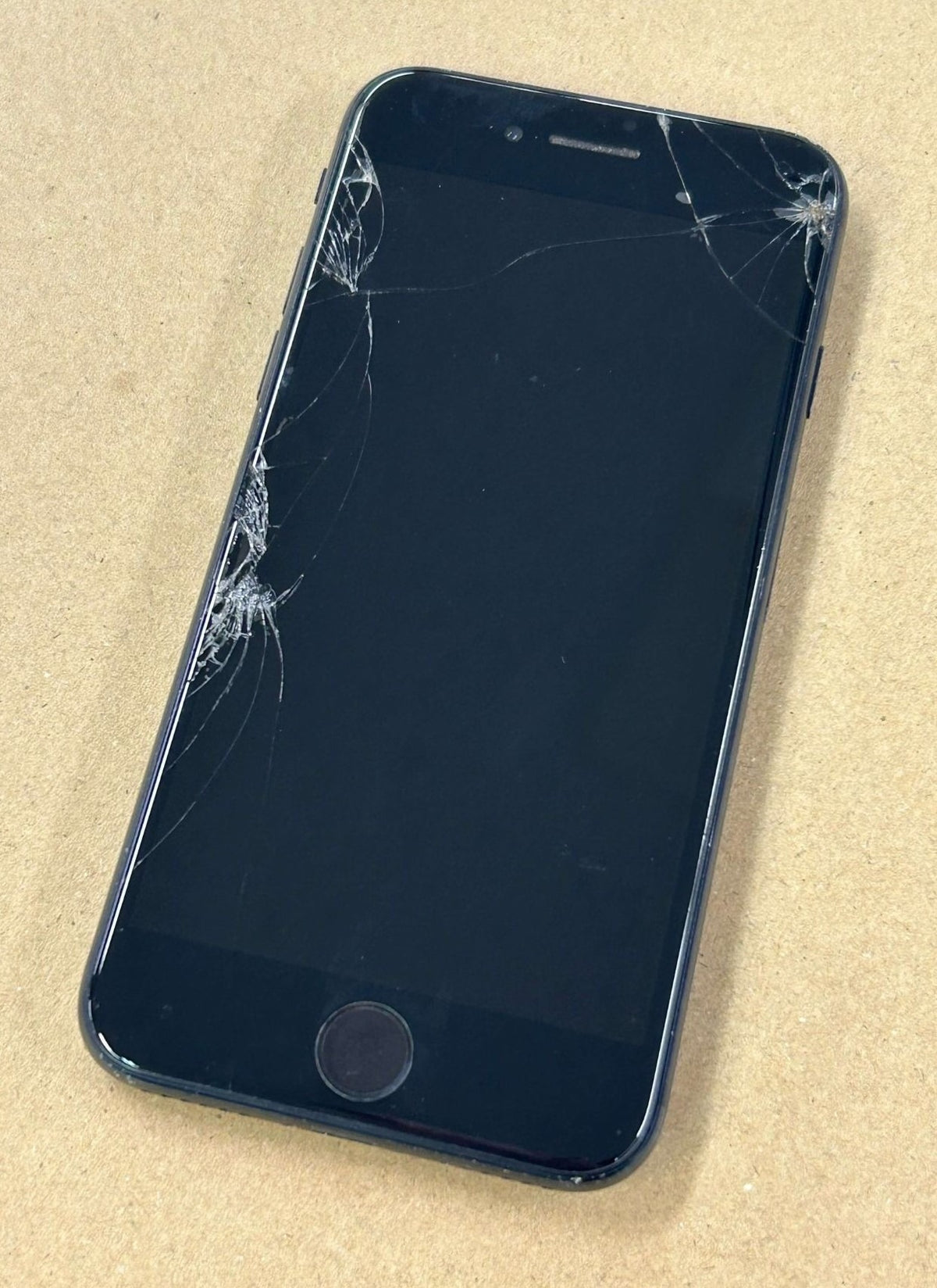【訳アリ】 iPhoneSE2 64GB ブラック SIMフリー ランクJ
